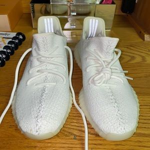 Yeezy Boost Triple White